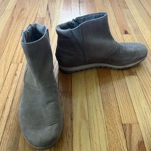 Sorel ankle boots